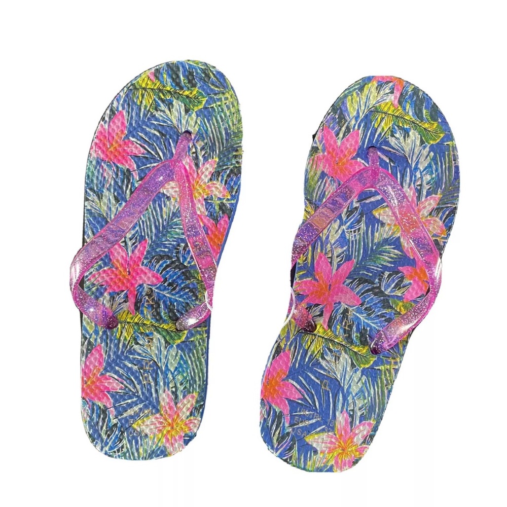 Girl’s summer floral flip flops
